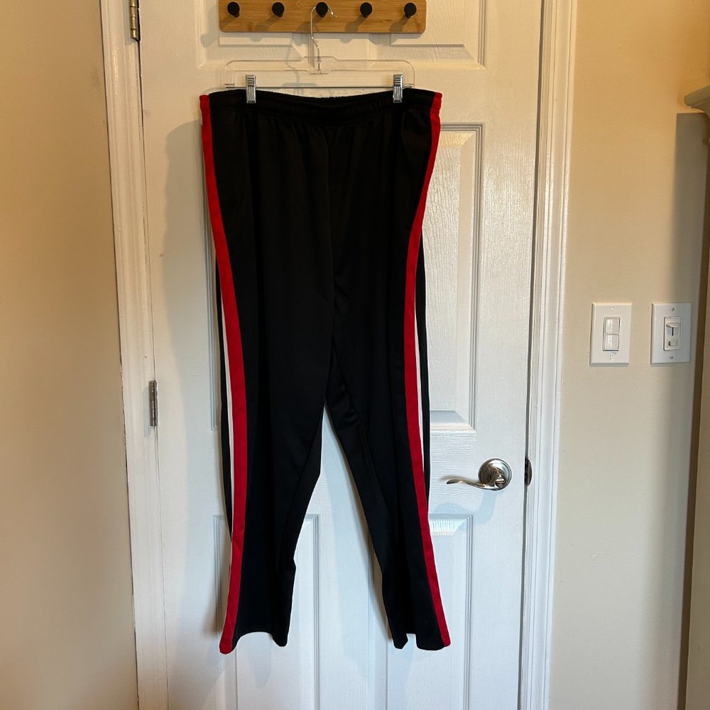 Men’s Pants - Picture 9 of 14